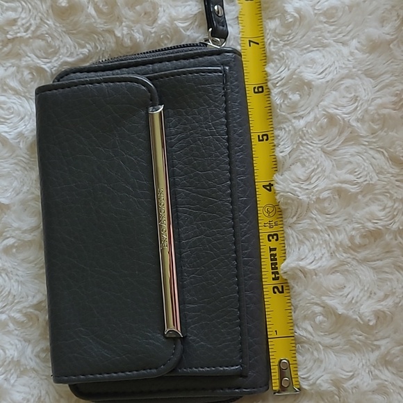 Enzo Angiolini dark gray wallet. Has change pocket & 6 card pockets inside. - Picture 12 of 16